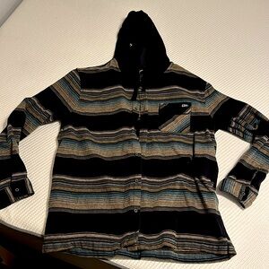 Salty Crew Flannel Hoodie
Size: XL Men’s 
Black yellow and teal